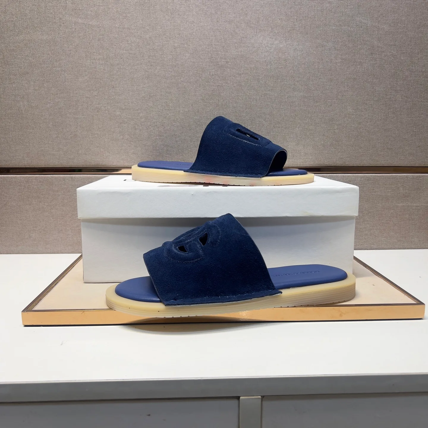 Men's men's shoes 💰pp340【DG～】Men's casual slippers 2025z cabinet sales simultaneously 🔶Size: 38-44#️⃣ 🔷5 colors🔜The upper is made of multi-material splicing➕Genuine leather lining, comfortable and breathable, sole: original comfortable, wear-resistant and non-slip outsole, ⚠️Real 📱Photographed🎬The real thing is better📢📢📢